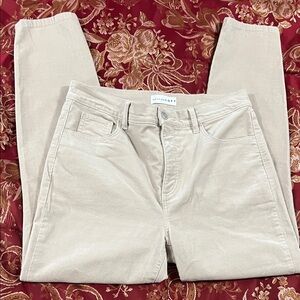 listing-status-banner